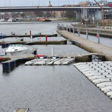 Pomost najazdowy dla skuterów z kompletem łączników do nabrzeża