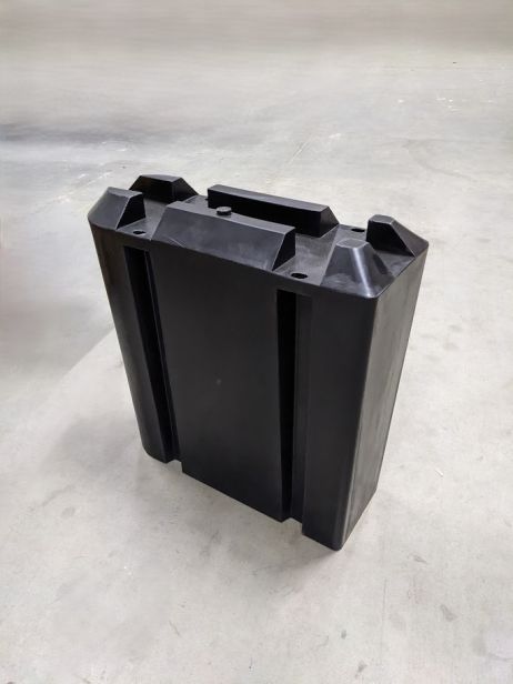 Y-bom plavák čierny 30 x 80 x 80 cm - pre 100 mm profil