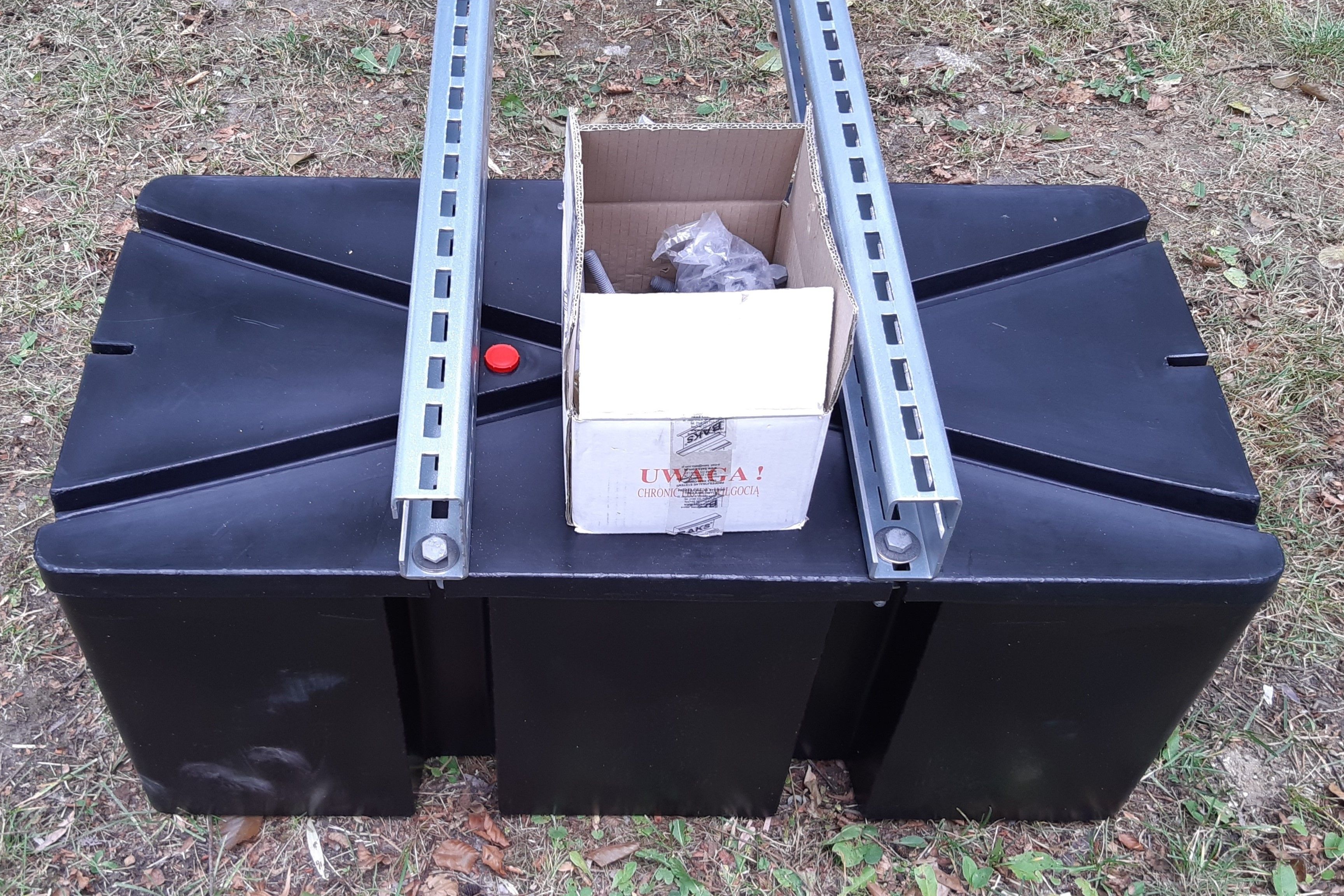 PLOVÁK PRE FOTOVOLTAIKU 100 CM X 50 CM X 42 CM